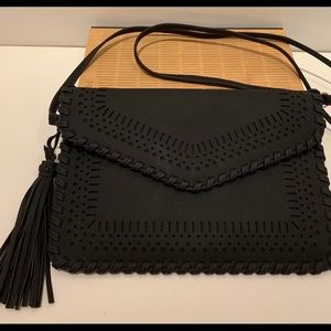 Versatile rattan clutch or shoulder bag